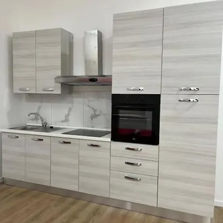 Apartamento Via Garibaldi 18 50