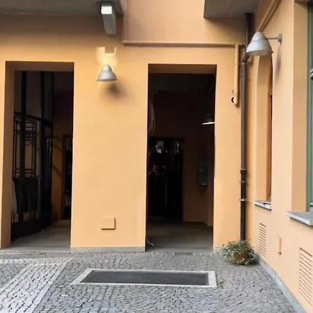 Apartamento Via Garibaldi 18 50 *