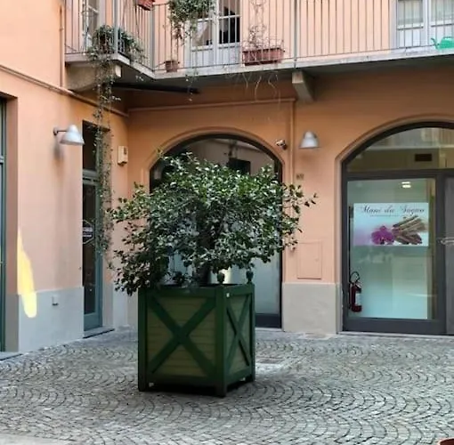 アパート Via Garibaldi 1850